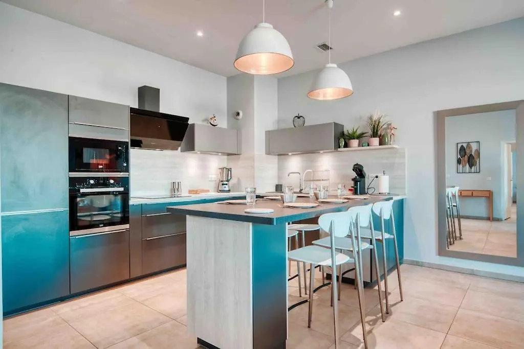 Luxury Apartment Joliette Marseille 0*,  France